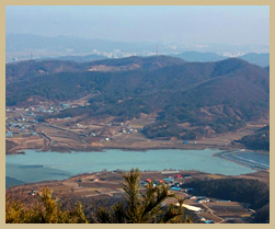 등산로와 낚시터